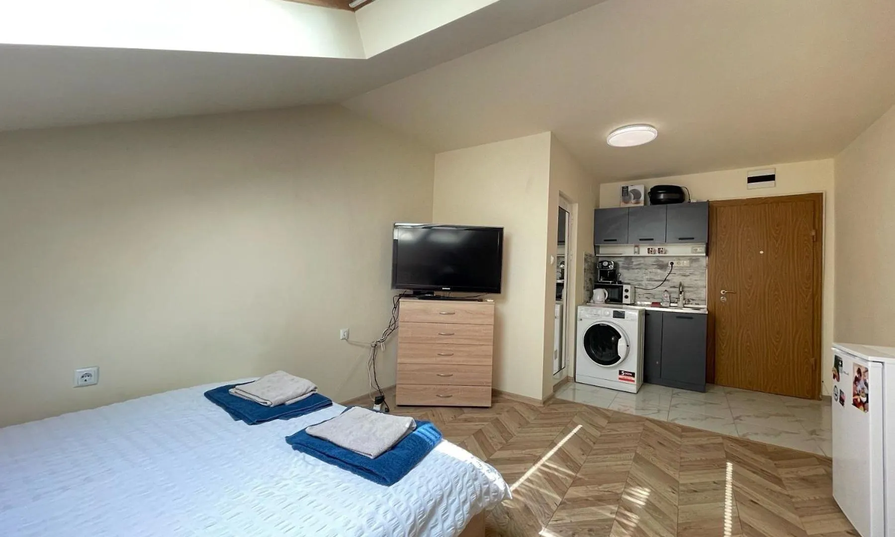 דירה וארנה Cozy Studio